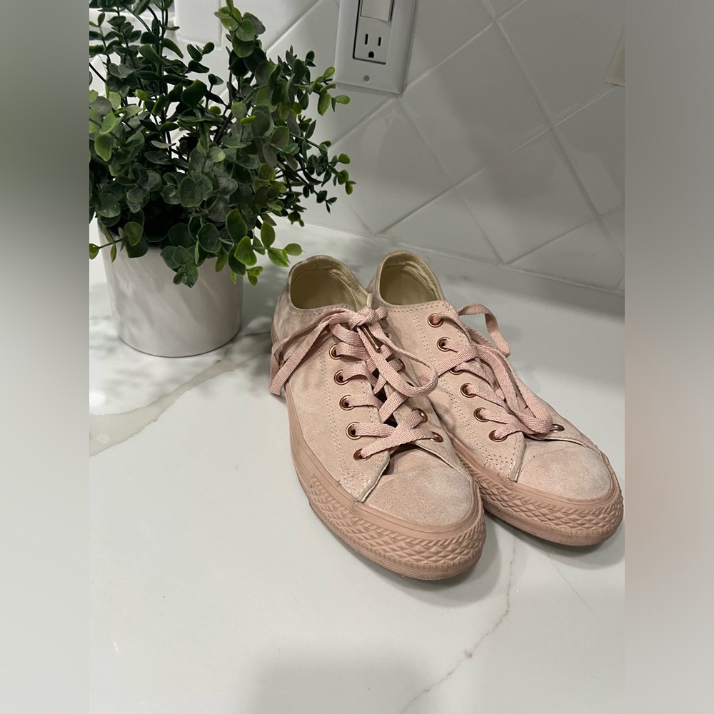 Converse All Star pink blush color sneakers